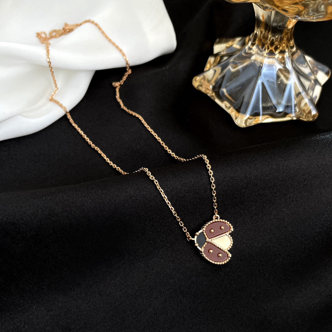 [Glimmer]LUCKY  CARNELIANS LADYBUG NECKLACE