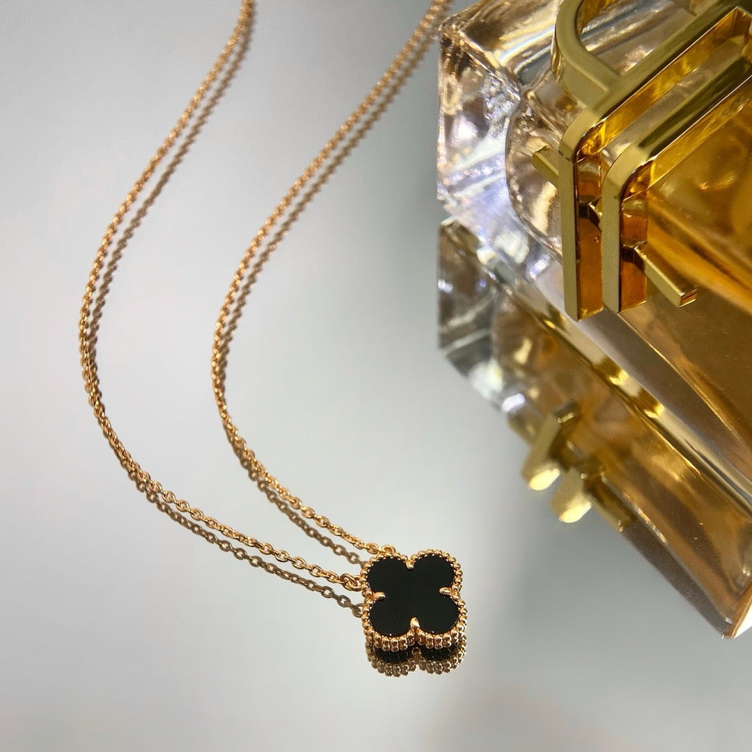 [Glimmer]CLOVER 15MM BLACK ONYX SINGLE FLOWER NECKLACE