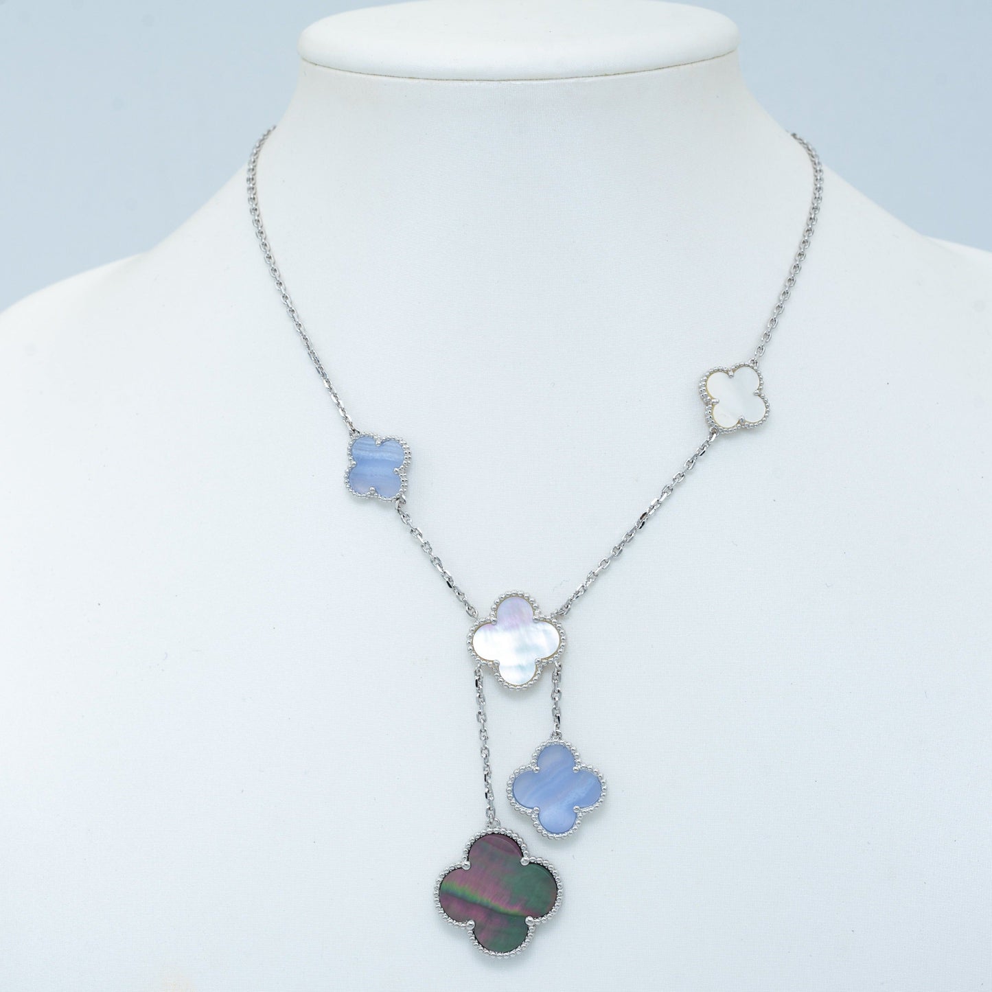 [Glimmer]CLOVER MOP CHALCEDONY NECKLACE SILVER 6 MOTIF