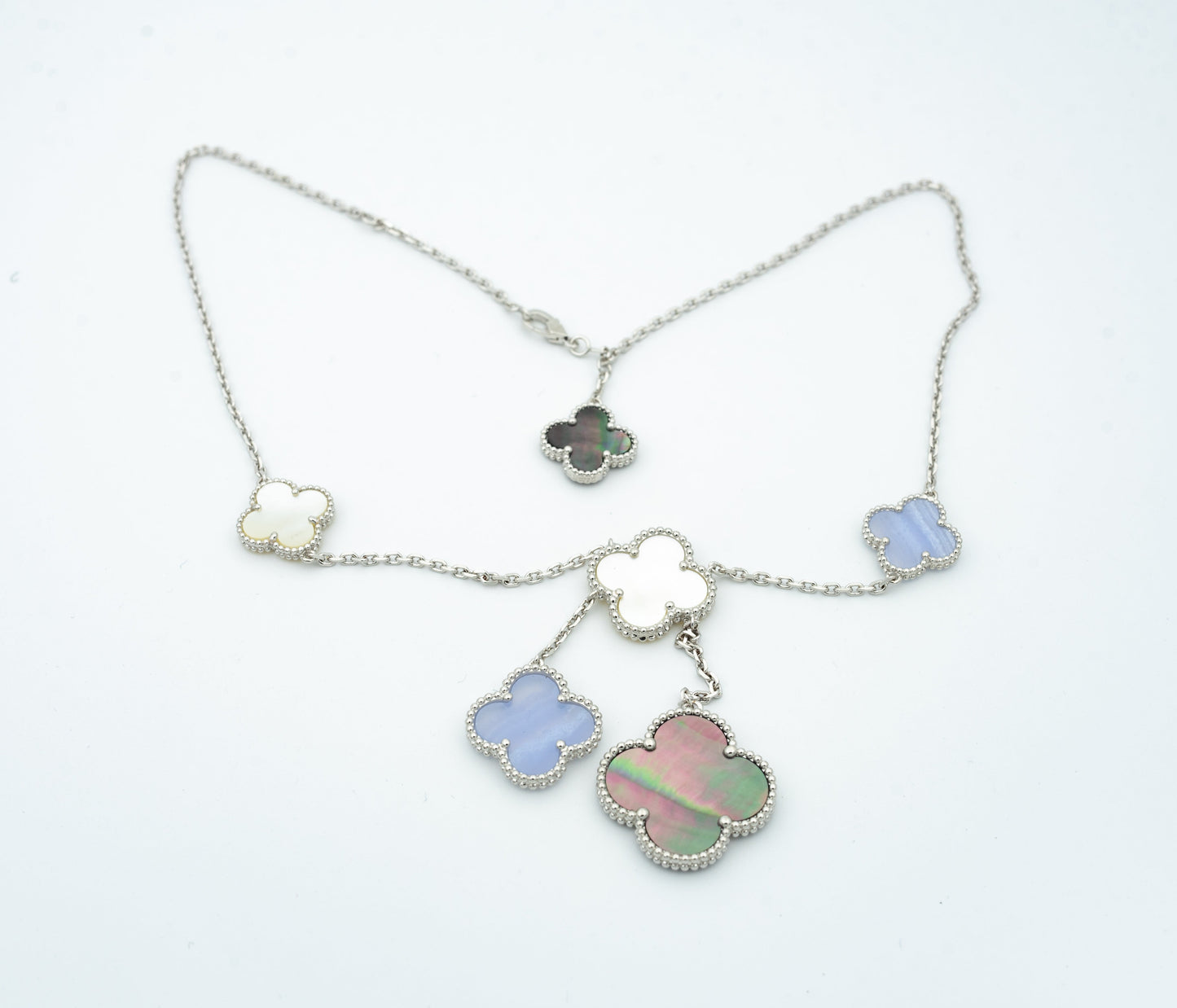 [Glimmer]CLOVER MOP CHALCEDONY NECKLACE SILVER 6 MOTIF
