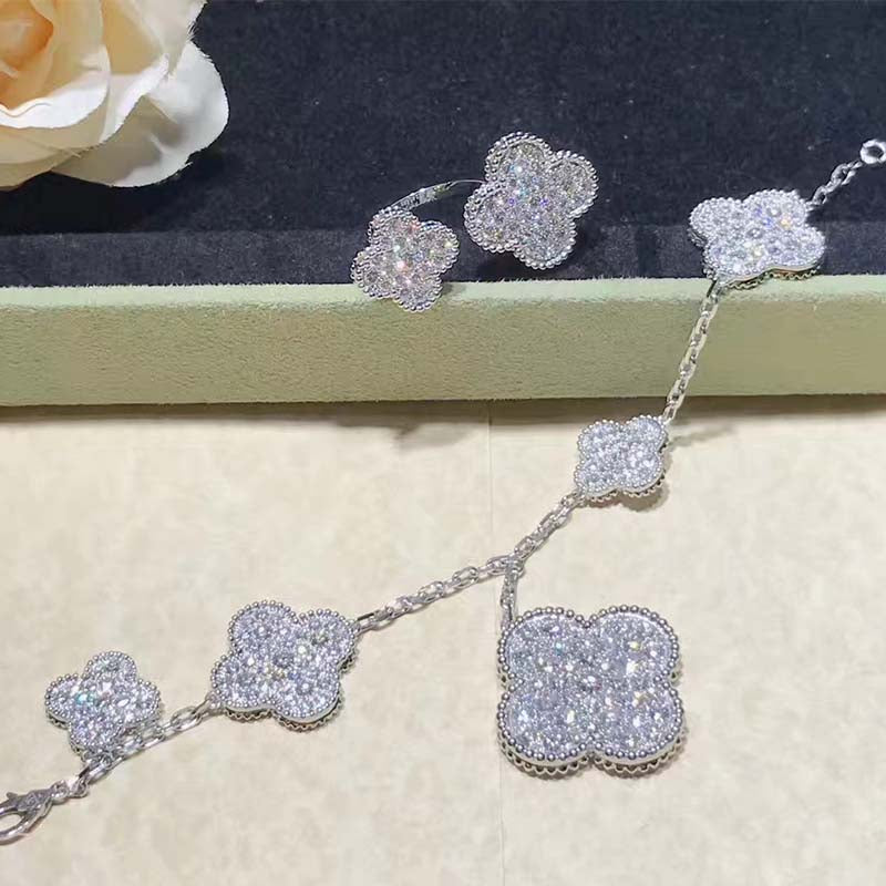 [Glimmer]CLOVER 6 MOTIFS SILVER DIAMOND BRACELET