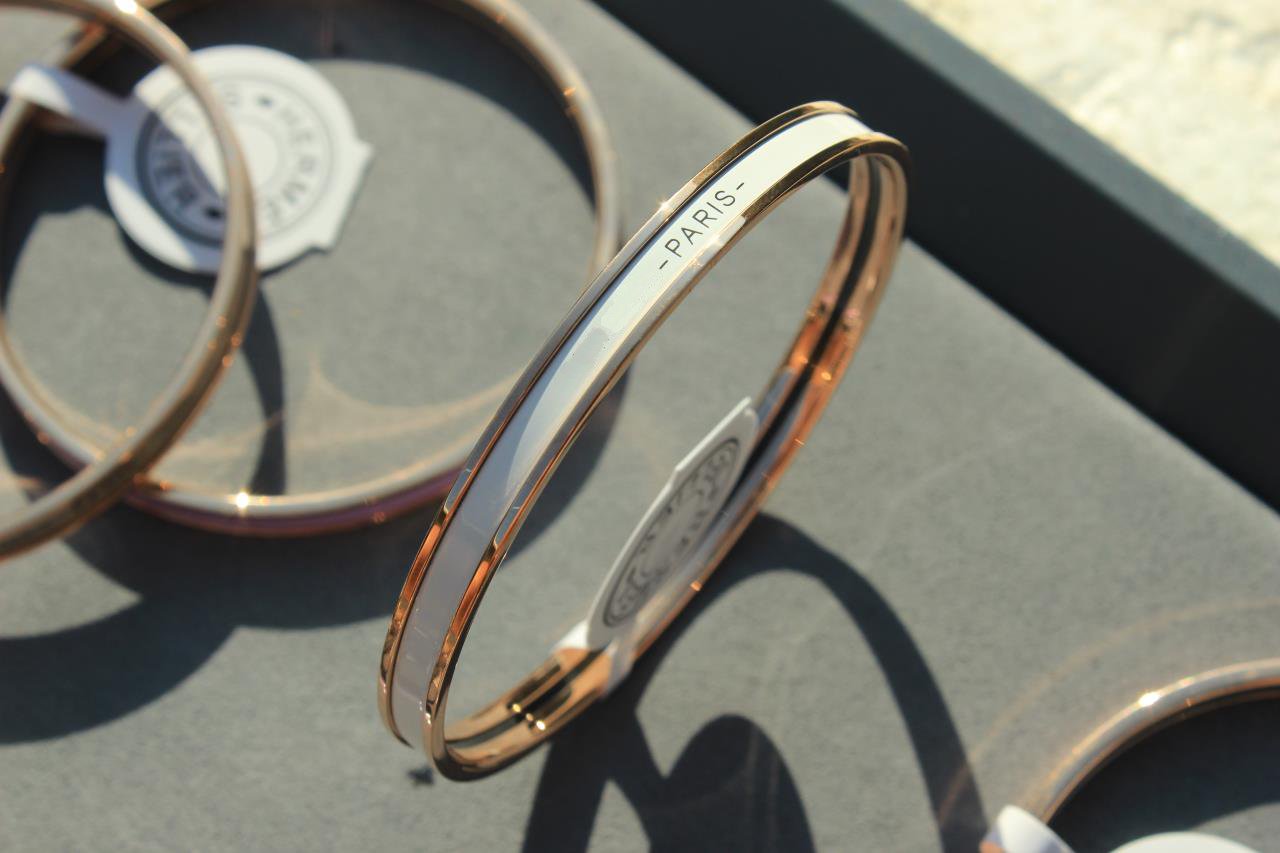[Glimmer]HM UNI BANGLE BAG