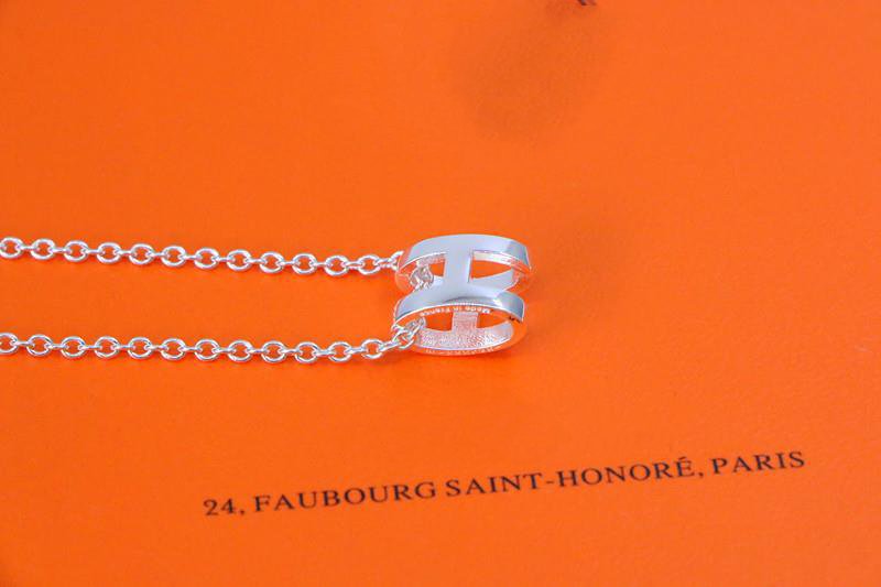 [Glimmer]HM NECKLACE H LETTER OVAL SERIES
