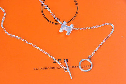 [Glimmer]HM NECKLACE H LETTER OVAL SERIES