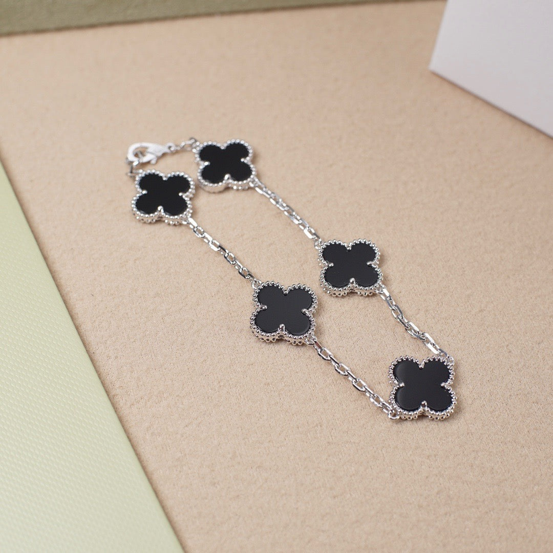 [Glimmer] CLOVER 5 モチーフ オニキス ブレスレット コレクション