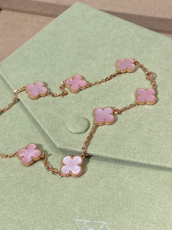 [Glimmer Jewellery] Pink Necklace with Ten Clover Designs