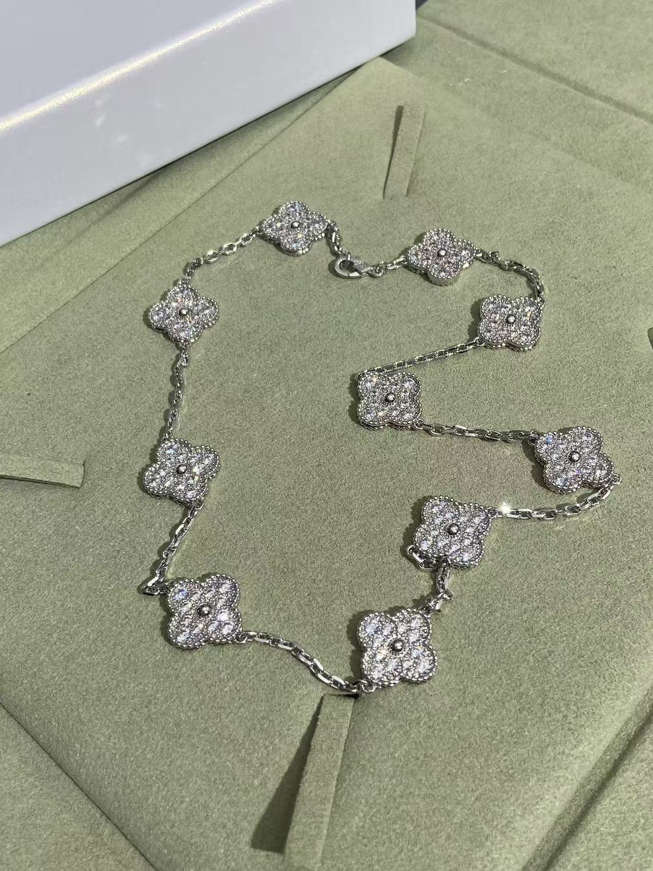[Glimmer Jewelry]CLOVER 10 MOTIFS FULL DIAMOND NECKLACE