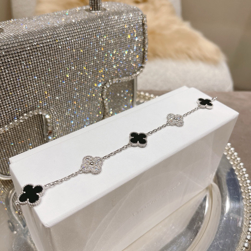 [Glimmer] CLOVER 5 モチーフ オニキス ブレスレット コレクション