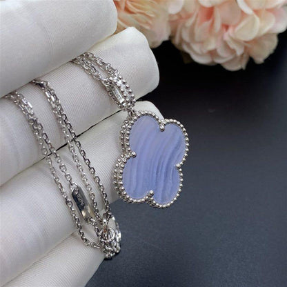 [Glimmer]CLOVER SILVER CHALCEDONY BIG CLOVER NECKLACE