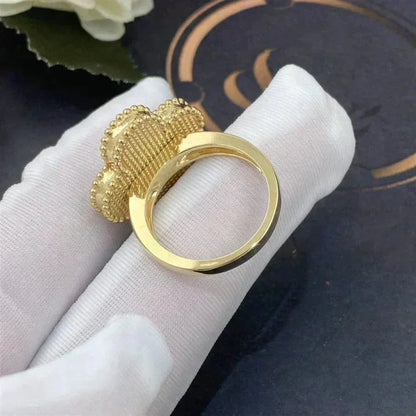 [Glimmer]CLOVER WHITE MOP RING