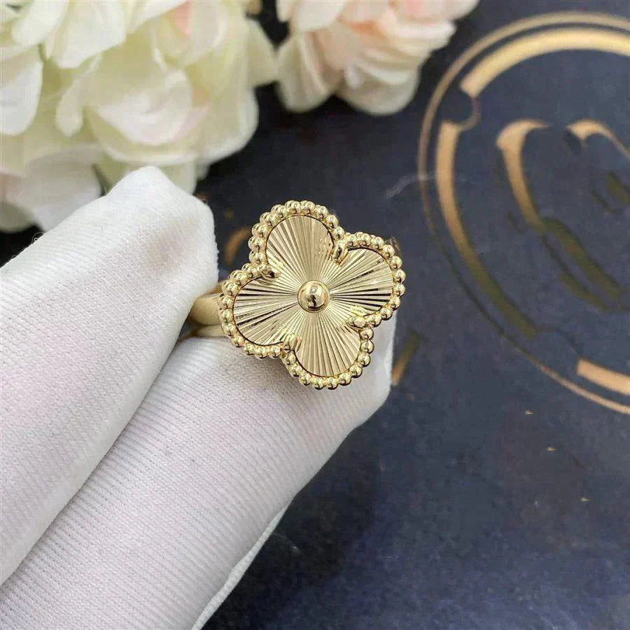 [Glimmer]CLOVER GOLD RING