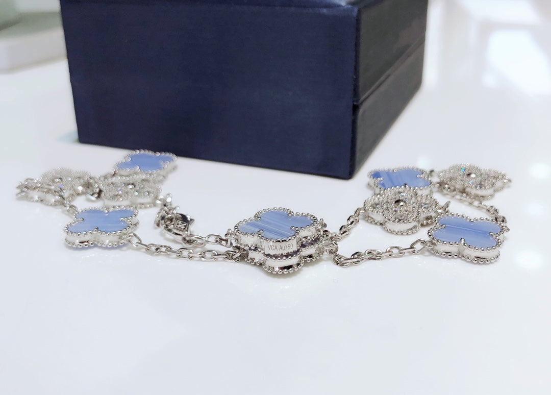 [Glimmer]CLOVER 10 MOTIFS CHALCEDONY DIAMONDS SILVER NECKLACE