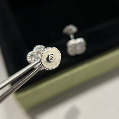 [Glimmer]CLOVER MINI DIAMOND STUD EARRINGS