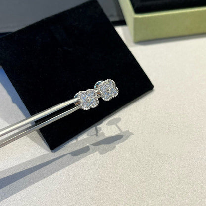 [Glimmer]CLOVER MINI DIAMOND STUD EARRINGS